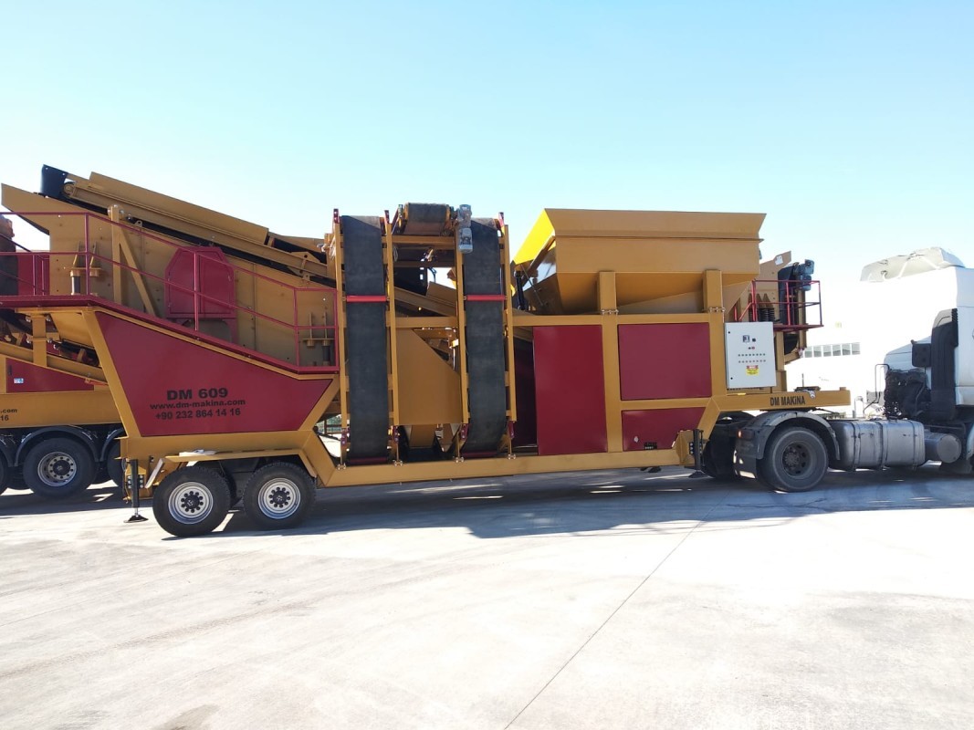 Granite Stone Crushing Machine - DRG Crusher