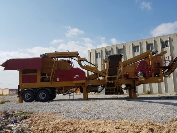 Mobile crusher with 100-150 TPH - DRG Crusher