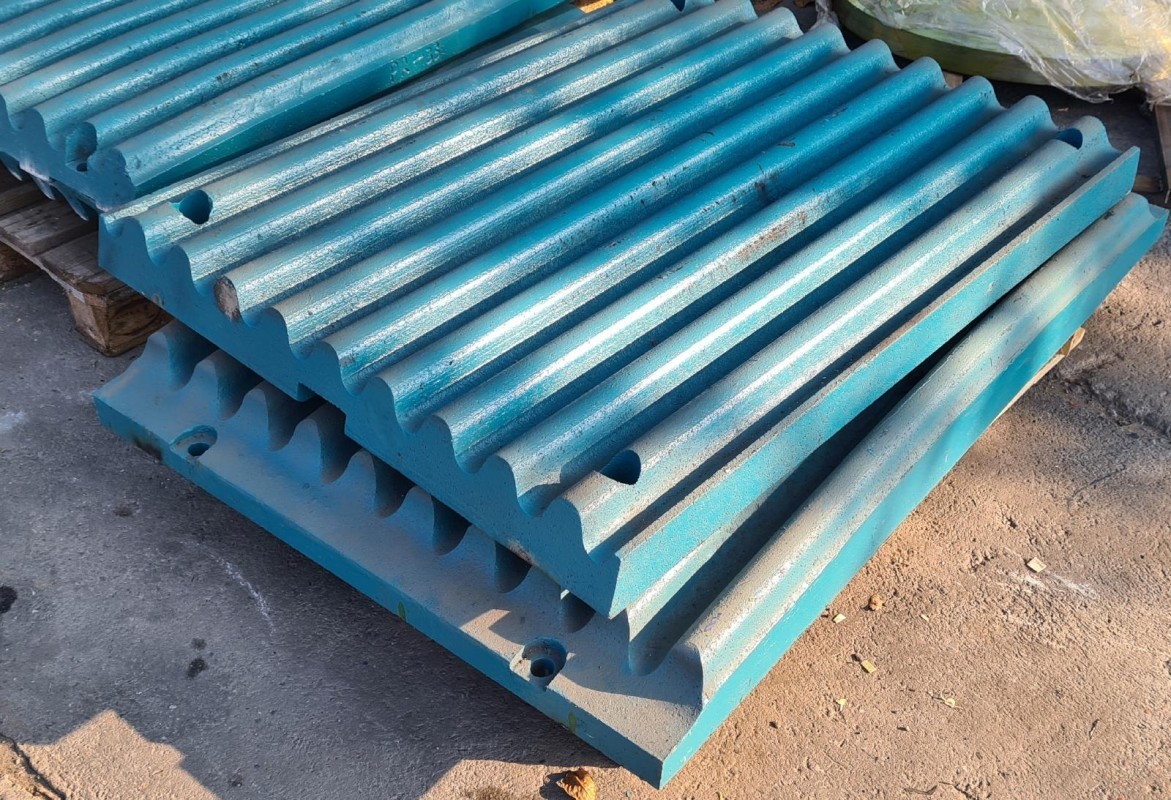 Jaw Crusher Plate and Liners