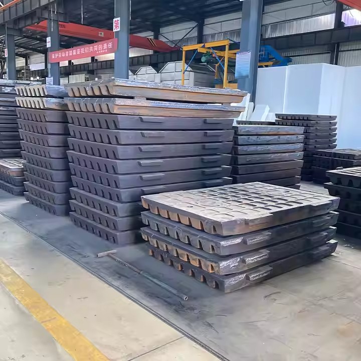 Should You Choose Manganese Blow Bars or Chrome Blow Bars for Your Crusher?