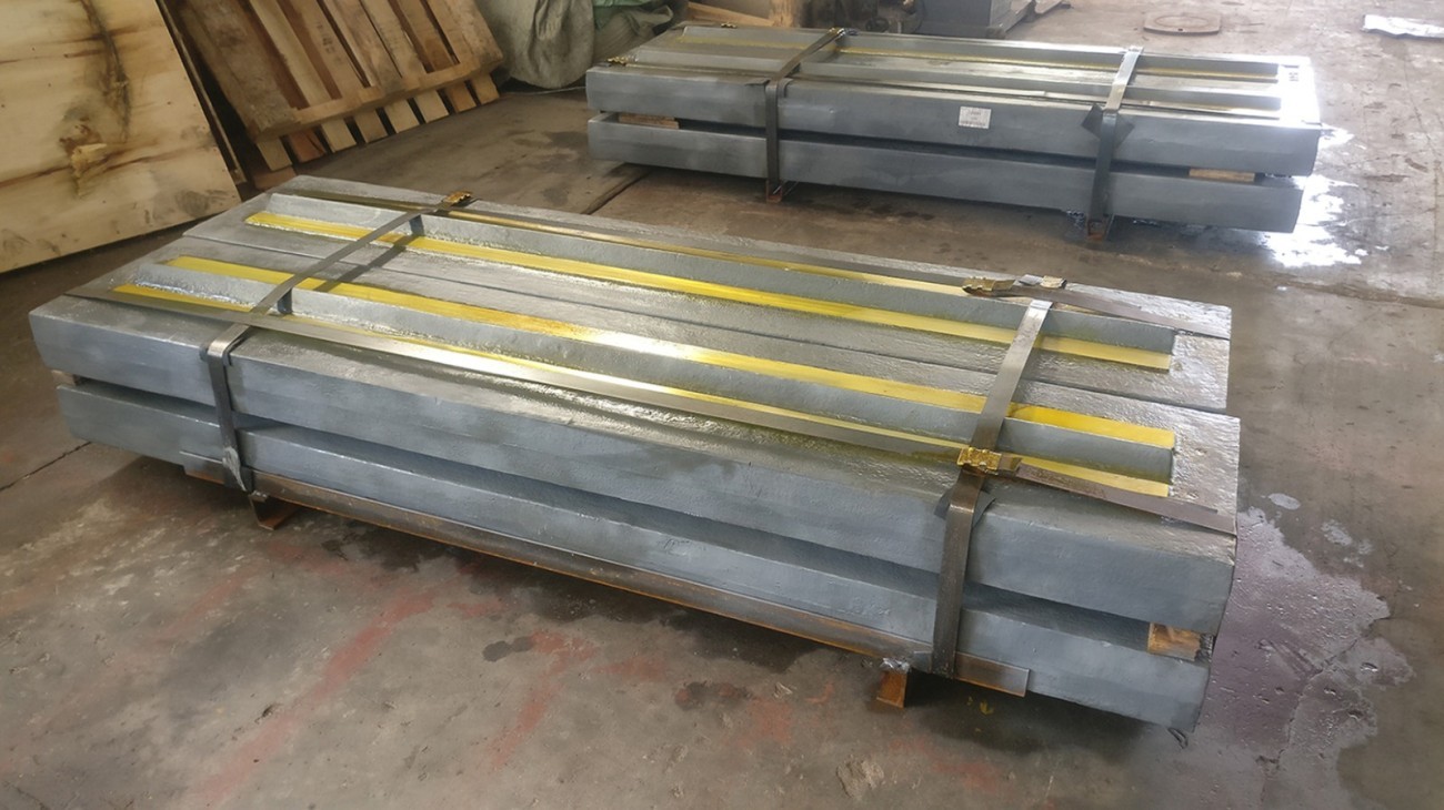 How Long Does a Manganese Blow Bar Last in Your Crusher?