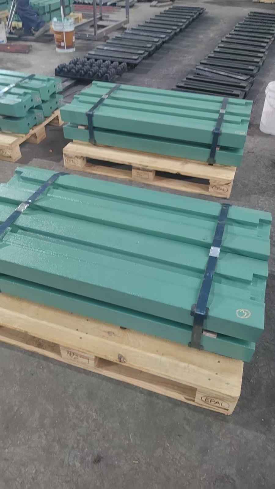 Granite Crushing and Screening Plant Casting Parts