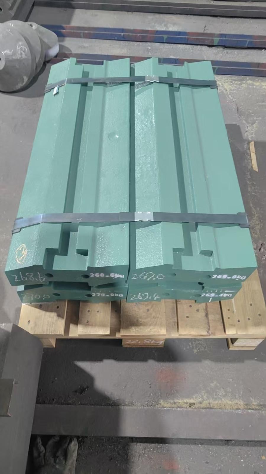 Bauxite Crushing and Screening Plant Casting Parts