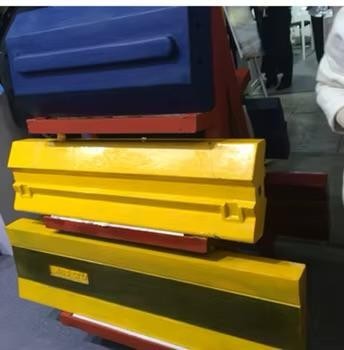 Crusher Side Liners - DRG Crusher