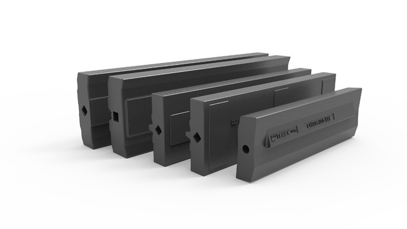 Durable Cast Blades for Primary Crushers