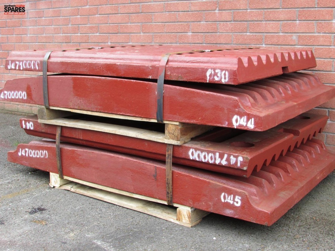 Long-Life Casting Components for Aggregate Processing Lines - DRG Crusher