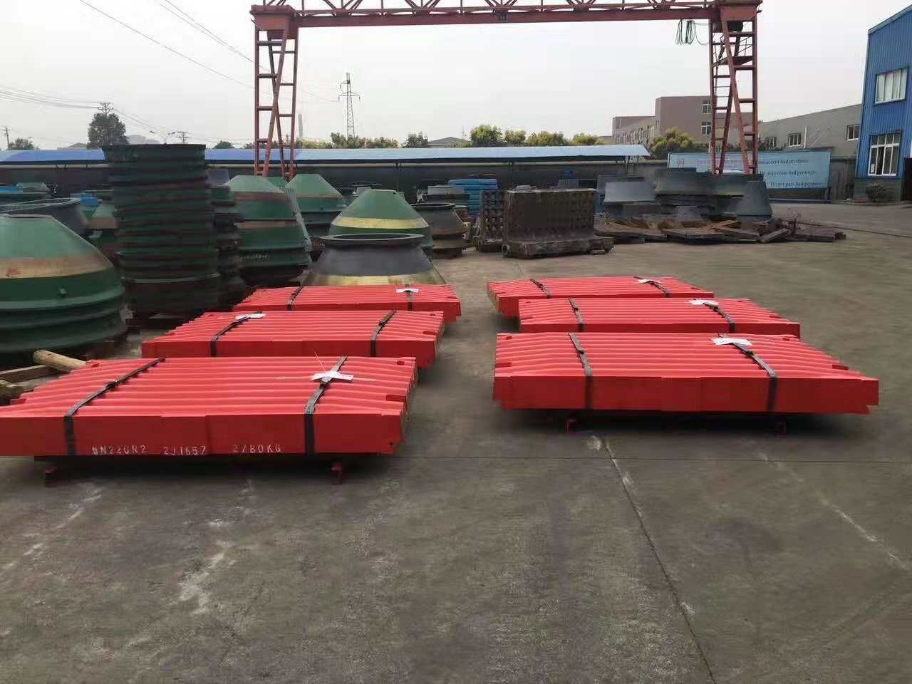 Secondary Crusher Pallets and Bearing Assemblies - DRG Crusher