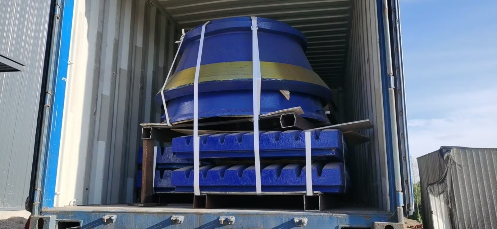 Prices of High Wear-Resistant Crusher Parts - DRG Crusher